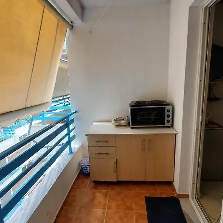Sea View Apartment *
